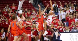 wisconsin-badgers-defeat-uw-platteville-in-exhibition-showdown
