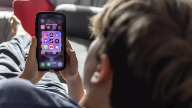 airlines-face-backlash-over-wheelchair-fraud-claims-amid-jetway-jesus-trend