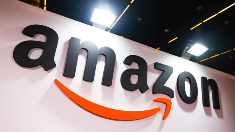 amazon-launches-urgent-holiday-deal-2-in-1-tablet-for-80-