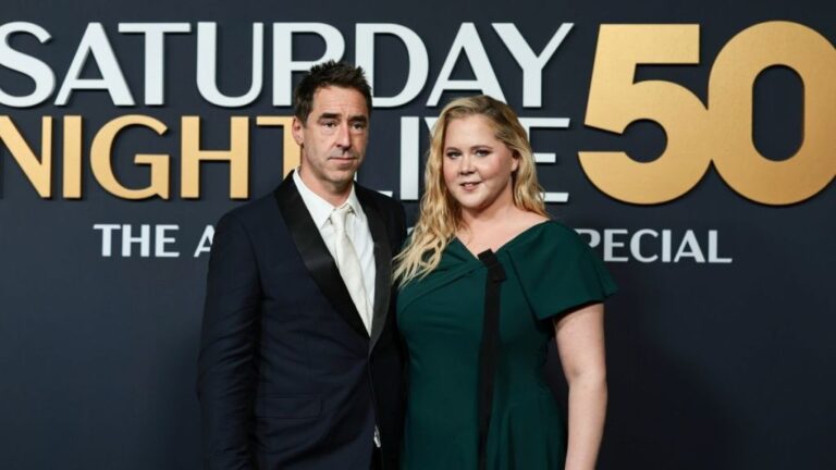 amy-schumer-and-chris-fischer-split-after-7-years-remain-close
