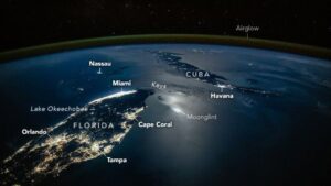 astronaut-captures-stunning-nighttime-view-of-florida-and-cuba