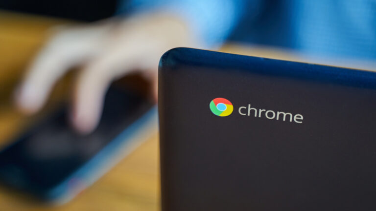 avoid-these-5-dangerous-usb-connections-on-your-chromebook