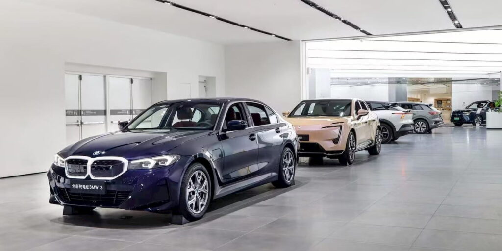 catl-introduces-sodium-ion-batteries-for-evs-by-2026