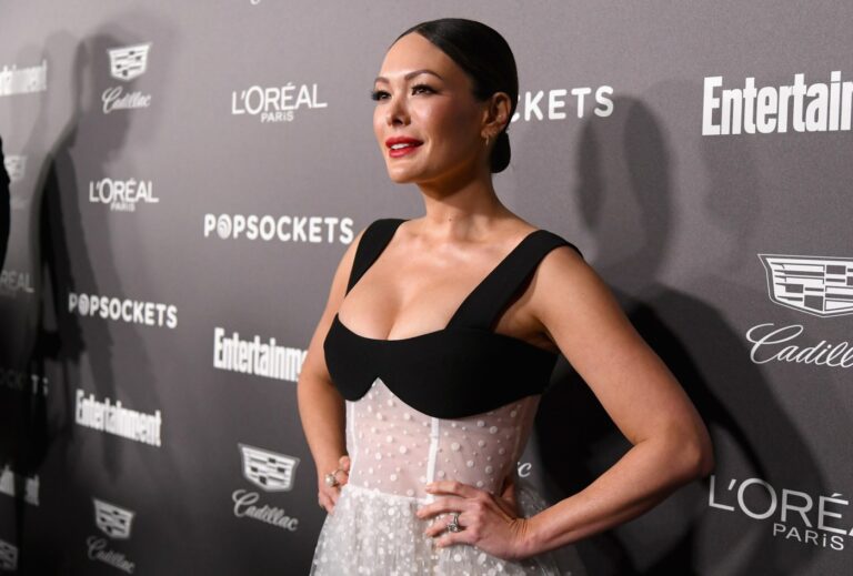 celebrate-birthdays-and-horoscopes-for-december-6-2025