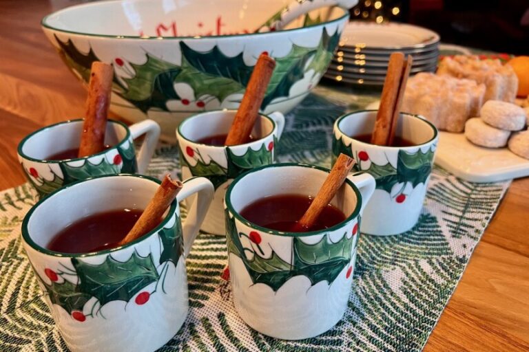 celebrate-the-season-with-a-delightful-wassail-recipe