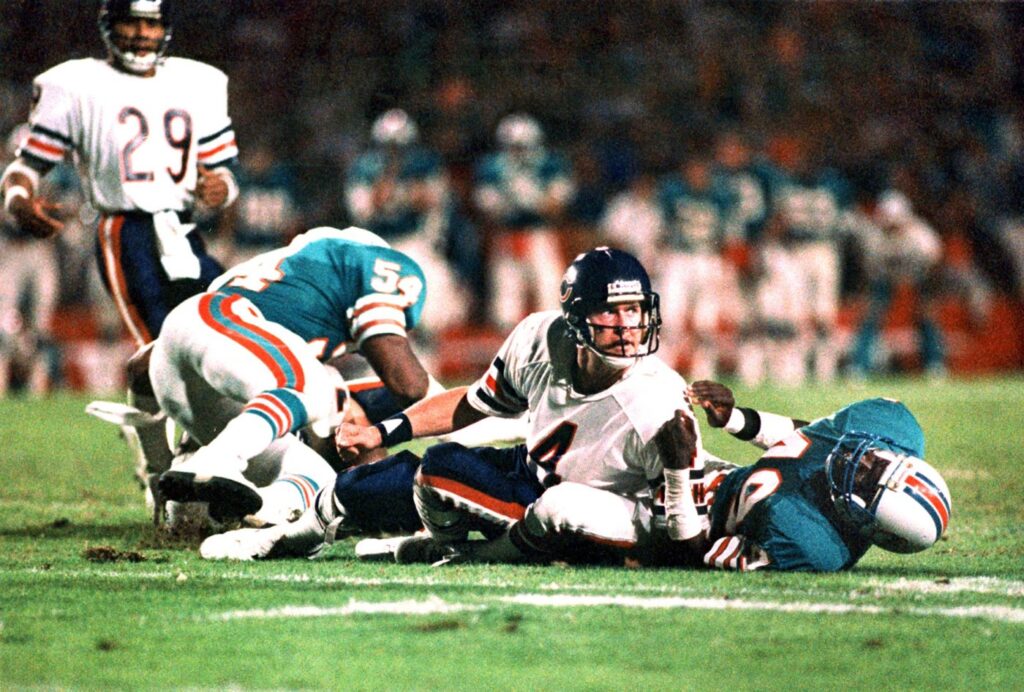 chicago-bears-face-historic-loss-dolphins-stop-undefeated-bid