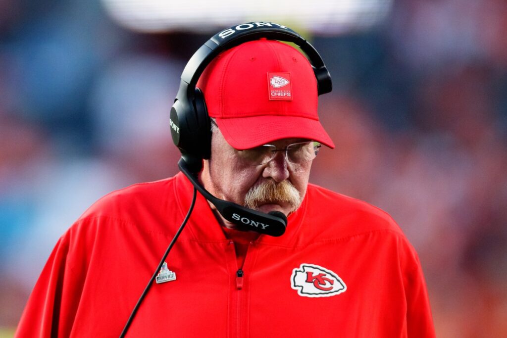 chiefs-mahomes-injured-as-reid-reveals-locker-room-mood