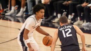 de-aaron-fox-shines-as-spurs-edge-magic-114-112-without-wembanyama