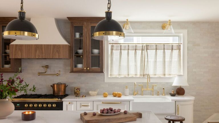 designers-predict-top-10-kitchen-backsplash-trends-for-2026