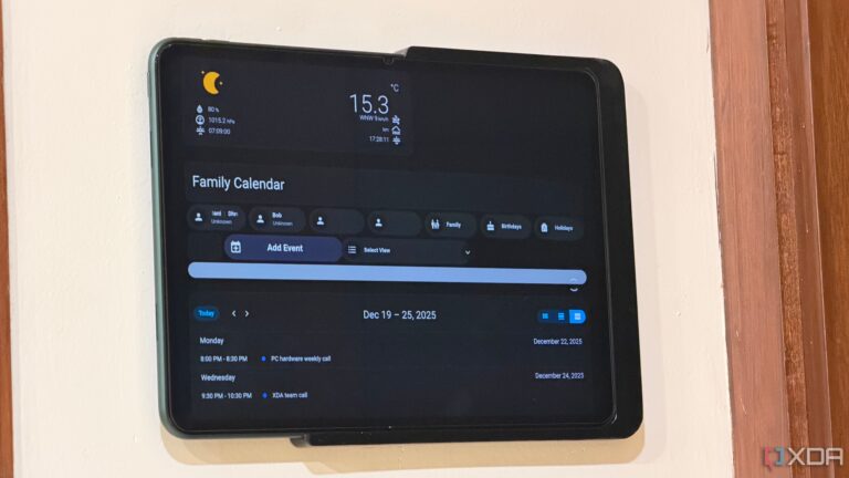 diy-home-assistant-clone-transforms-family-calendar-management