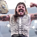 dominik-mysterio-faces-shoulder-injury-after-aaa-guerra-de-titanes