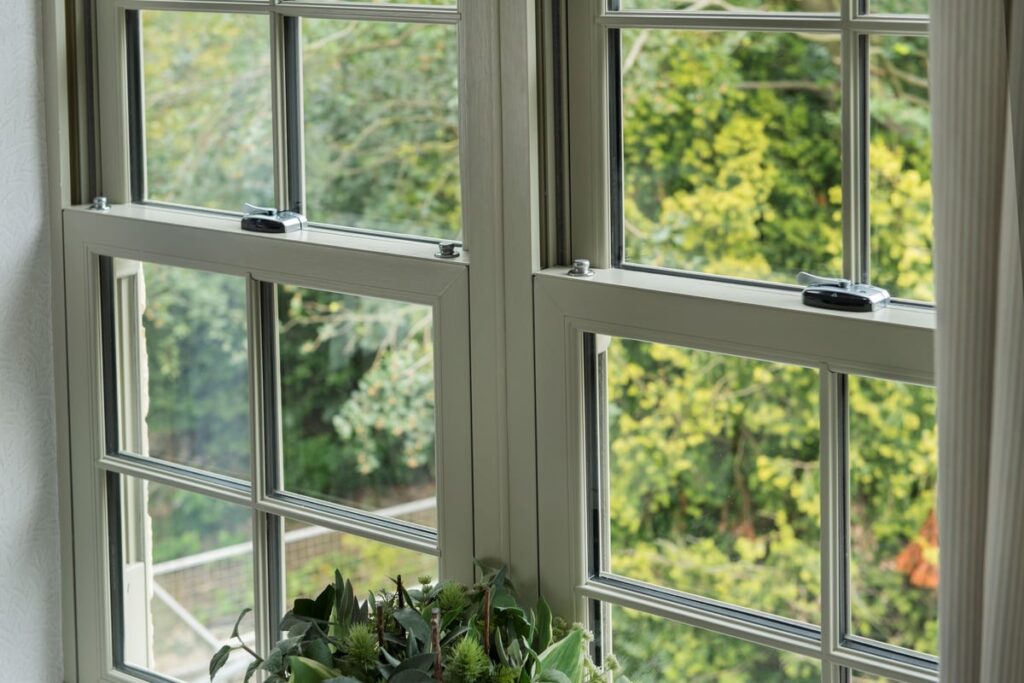 explore-the-latest-trends-in-upvc-sliding-sash-window-colors