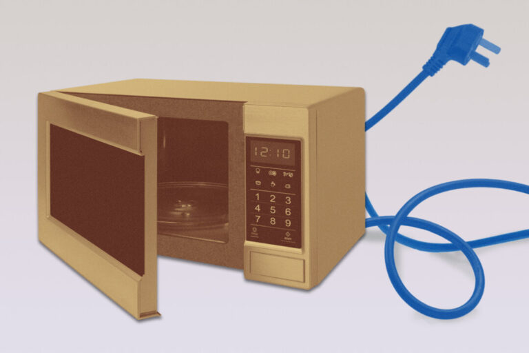 families-ditch-microwaves-3-healthier-ways-to-reheat-leftovers