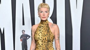 halsey-dazzles-in-slinky-minidress-at-marty-supreme-premiere