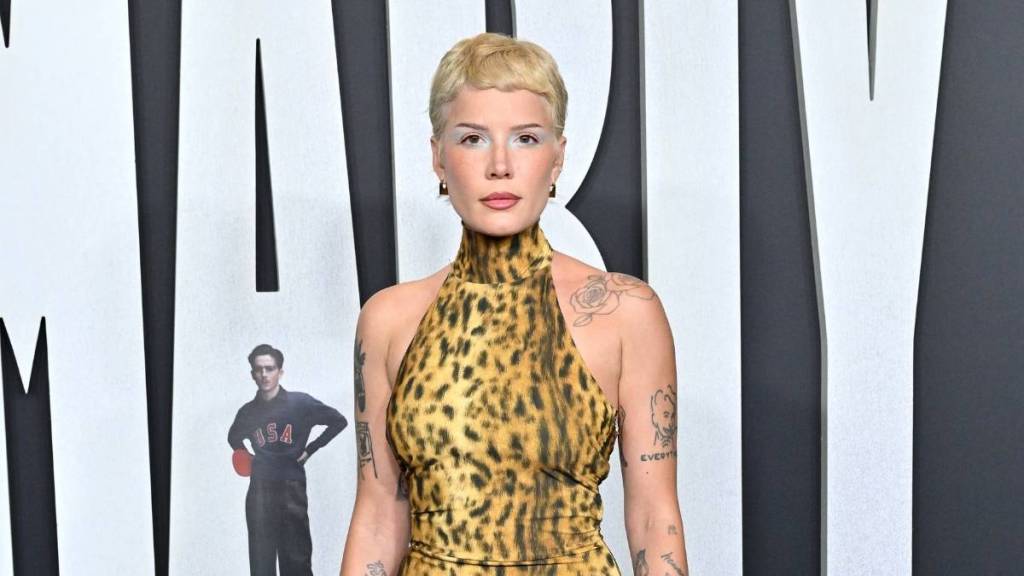 halsey-dazzles-in-slinky-minidress-at-marty-supreme-premiere