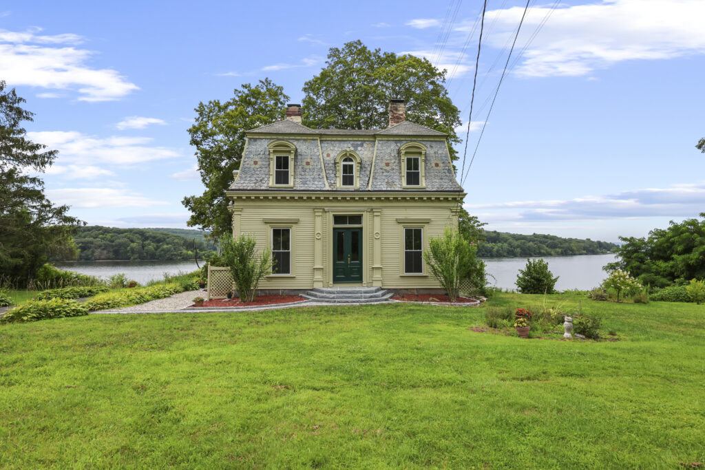 77 Main Street, East Haddam, CT (Mark Klecha)