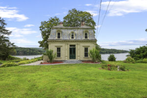 77 Main Street, East Haddam, CT (Mark Klecha)