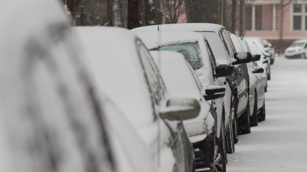 hochul-warns-new-yorkers-of-dangerous-lake-effect-snowstorm