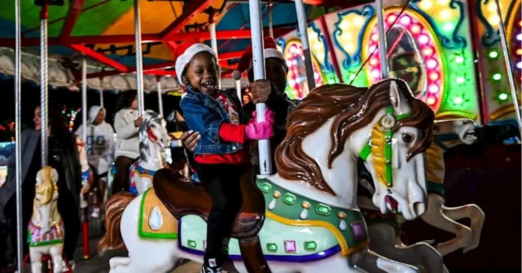 holiday-pressure-mounts-for-working-moms-amid-seasonal-demands