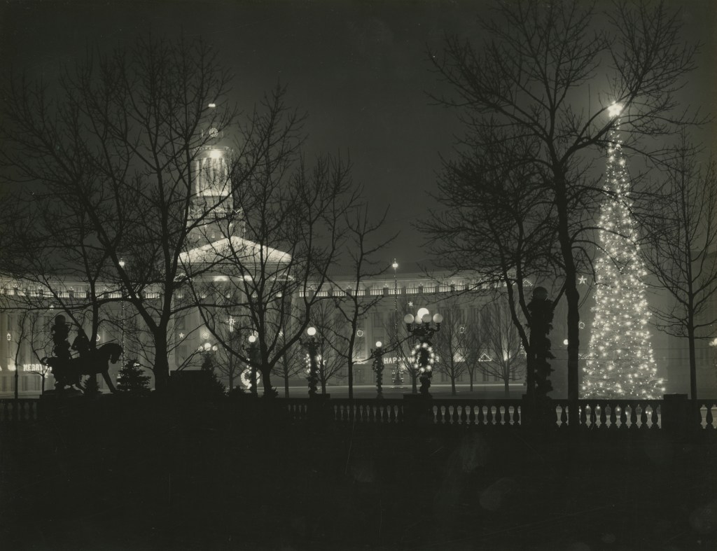how-a-sick-boy-s-window-inspired-outdoor-christmas-lights