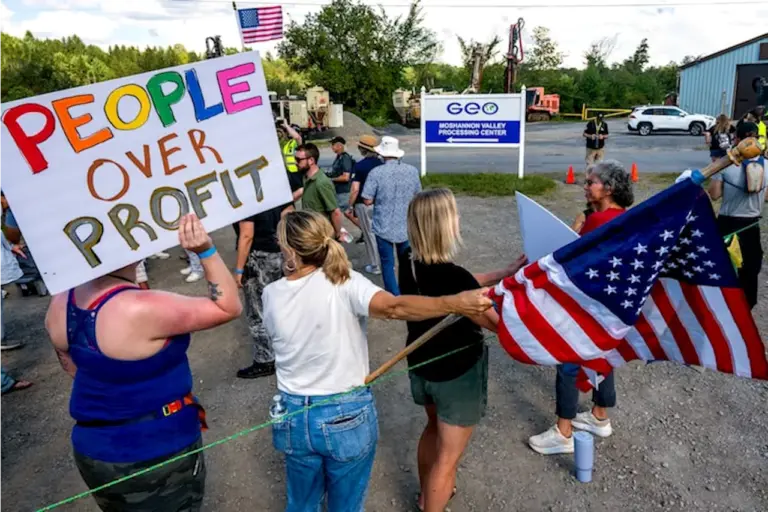 immigrant-detention-surges-to-record-high-under-current-policies