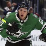 jason-robertson-named-november-sniper-of-the-month-for-scoring-prowess