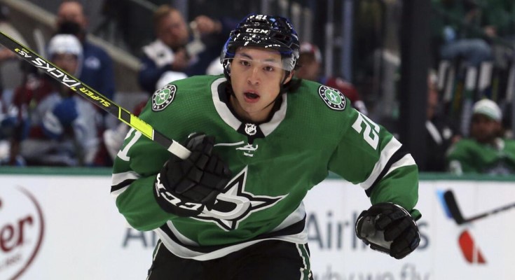 jason-robertson-named-november-sniper-of-the-month-for-scoring-prowess