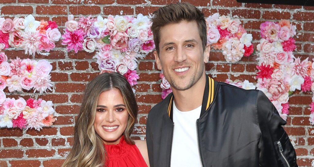 jojo-fletcher-and-jordan-rodgers-celebrate-birth-of-first-child