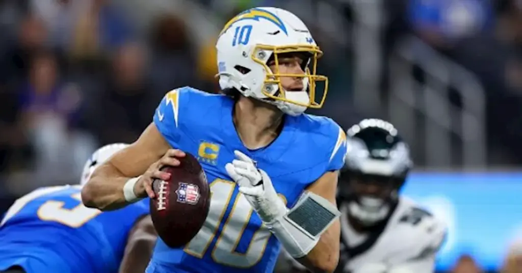 justin-herbert-faces-backlash-for-post-game-interview-evade