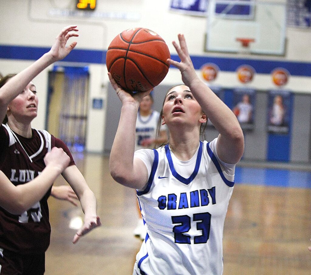 kalli-white-dominates-girls-basketball-scoring-this-friday