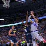 lauri-markkanen-and-jazz-vp-dress-as-wet-bandits-for-game