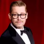 macaulay-culkin-celebrates-home-alone-legacy-at-35th-anniversary