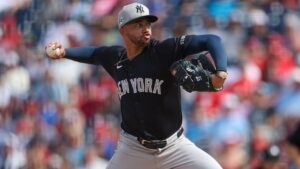 mets-sign-devin-williams-to-50-million-deal-amid-offseason-shakeup