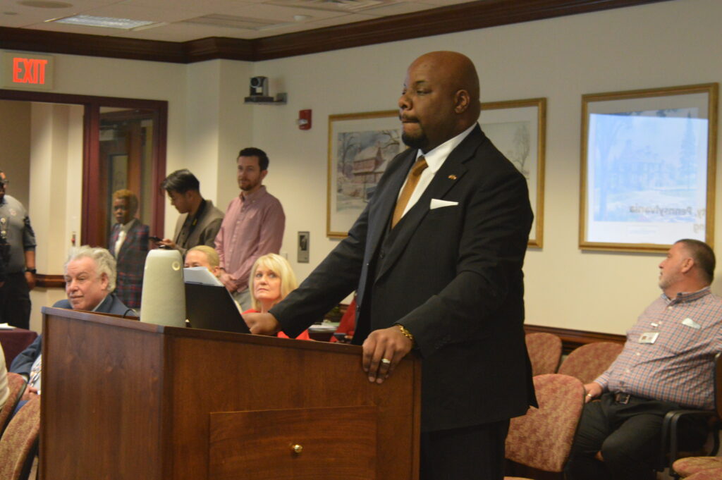 montgomery-county-approves-pay-raises-for-employees-and-officials