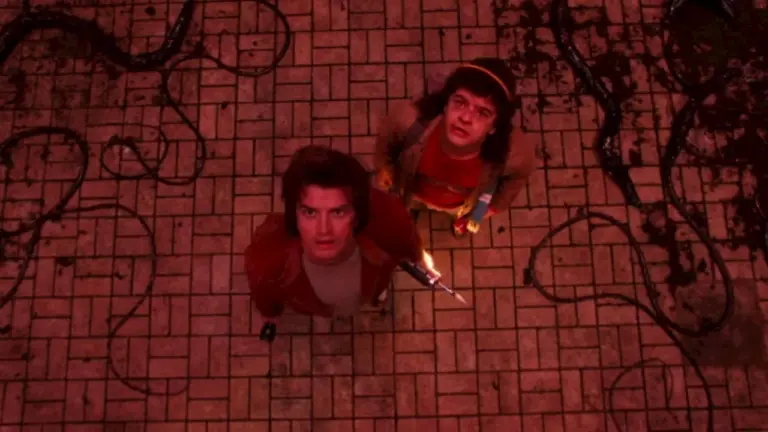 new-stranger-things-trailer-teases-major-deaths-shocking-revelations