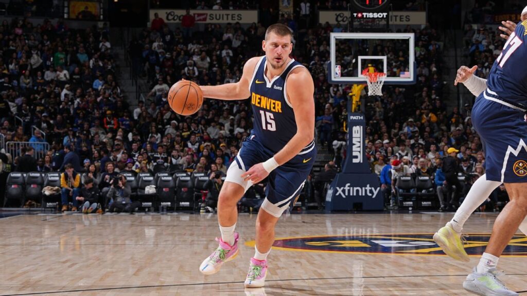 nikola-jokic-breaks-career-assists-record-as-nuggets-win-big