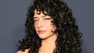 odessa-a-zion-dazzles-in-stunning-black-dress-at-nyc-premiere