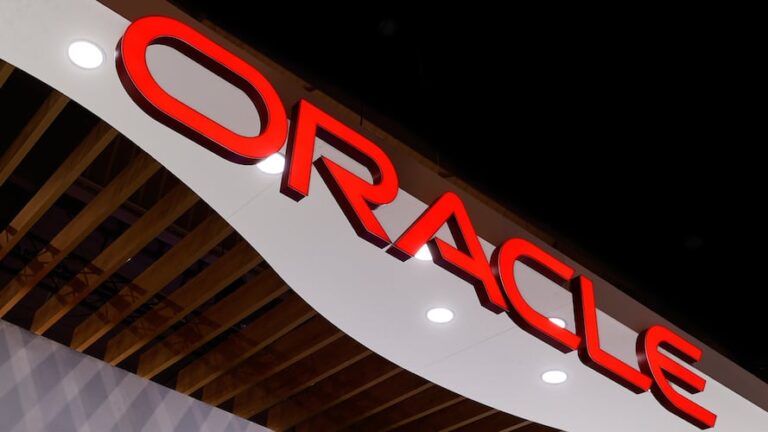 oracle-shares-plunge-45-as-investors-react-to-new-risks
