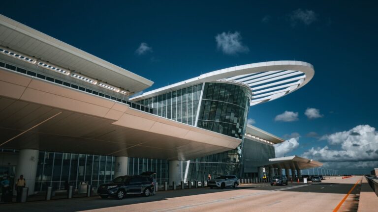 orlando-airport-launches-advanced-biometric-system-to-streamline-travel