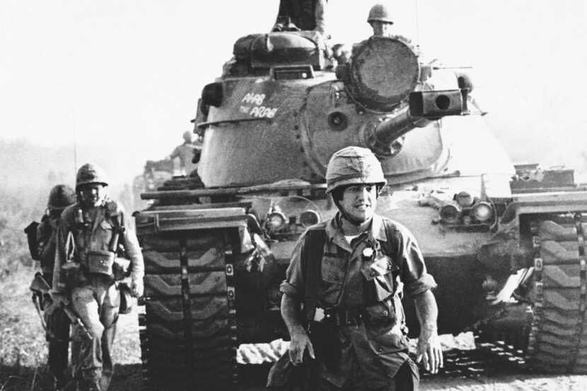 peter-arnett-pioneering-war-reporter-dies-at-82-tributes-pour-in