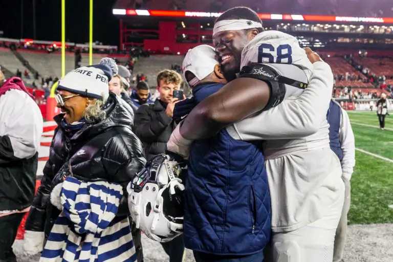 peyton-falzone-commits-to-penn-state-backs-terry-smith-for-coach