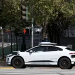 power-outage-darkens-san-francisco-strands-waymo-vehicles