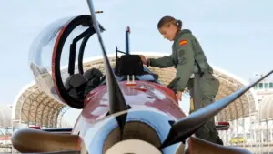 princess-leonor-becomes-first-woman-to-fly-solo-in-spanish-royal-family