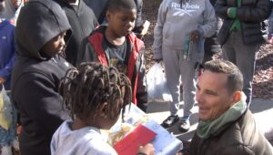 raleigh-distributes-3-000-christmas-gifts-to-local-families