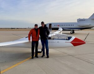 record-breaking-glider-flight-covers-1-112-miles-in-12-hours