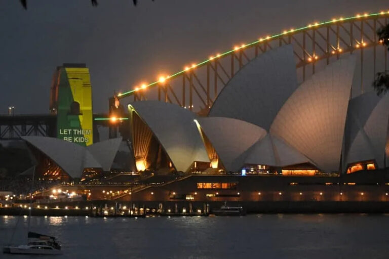 reddit-challenges-australia-s-social-media-ban-for-under-16s-1