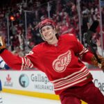 simon-edvinsson-returns-to-score-overtime-winner-for-red-wings