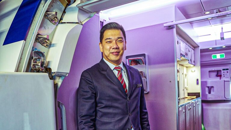 singapore-airlines-dominates-long-haul-travel-with-record-flights