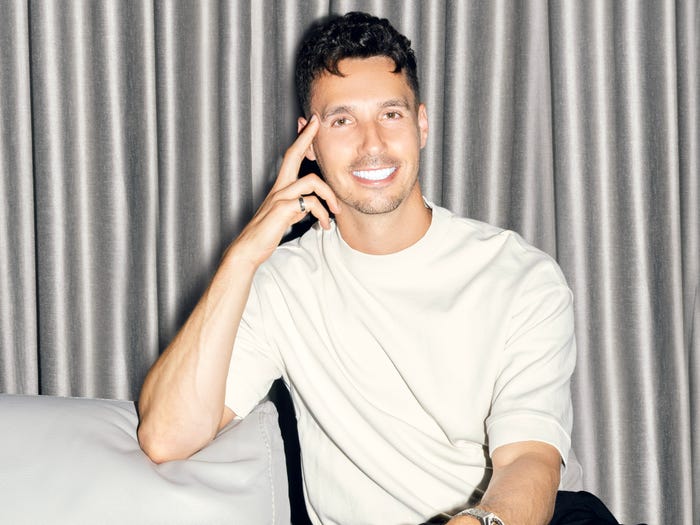 social-media-superstars-face-decline-says-mrbeast-s-ex-manager