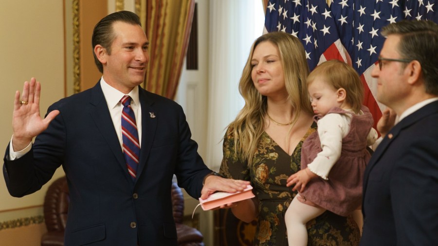 speaker-mike-johnson-swears-in-matt-van-epps-after-election-win
